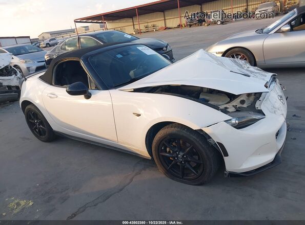 JM1NDAB75K0300176 2019 MAZDA MX-5 MIATA White 360 interior view