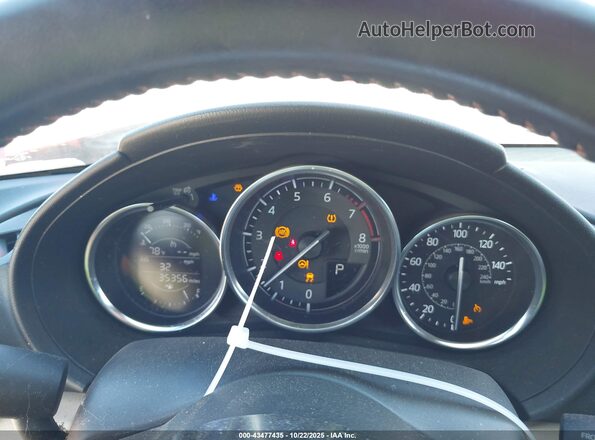 JM1NDAD72H0119977 2017 MAZDA MX-5 MIATA Red Հետևի նստատեղերի տեսք