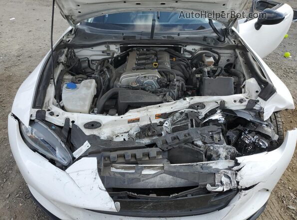 JM1NDAL71H0103528 2017 MAZDA MX-5 White Rear interior view