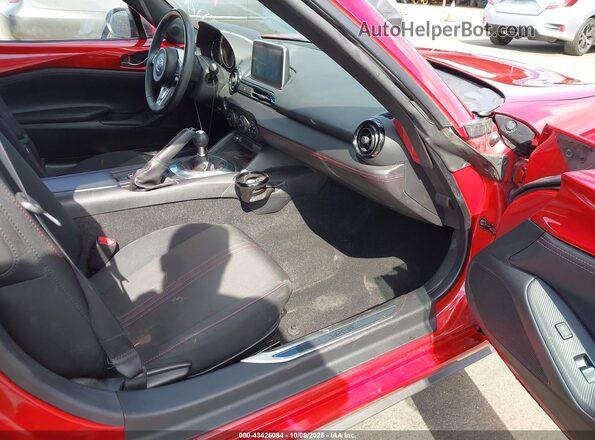 JM1NDAL77H0101671 2017 MAZDA MX-5 MIATA RF Red Front interior view