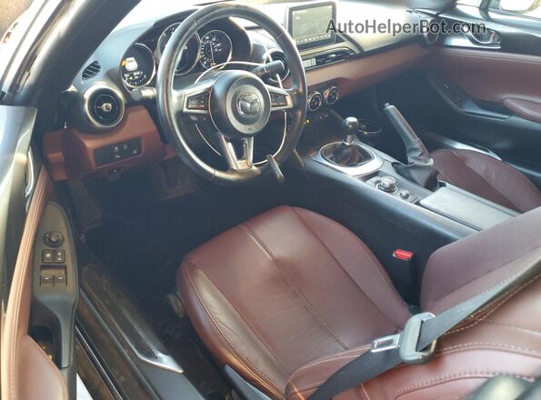 JM1NDAM73H0101262 2017 MAZDA MX-5 Gray Dashboard view