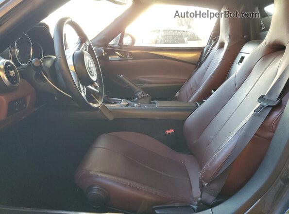 JM1NDAM73H0101262 2017 MAZDA MX-5 Gray Front interior view