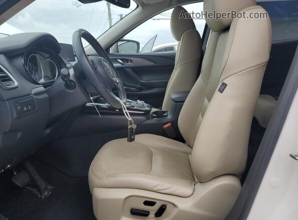 JM3TCACY4M0501479 2021 MAZDA CX-9 White Front interior view