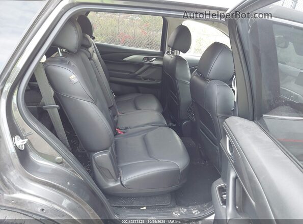 JM3TCBCY3J0210330 2018 MAZDA CX-9 Gray 