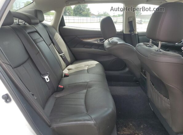 JN1BY1PR8JM370623 2018 INFINITI Q70L White 