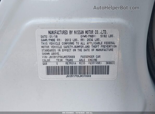 JN1BY1PRXJM370669 2018 INFINITI Q70L White Engine compartment view