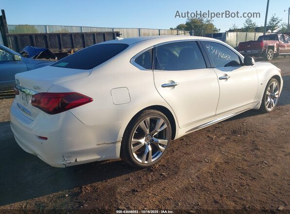 JN1BY1PRXJM370669 2018 INFINITI Q70L White Rear right