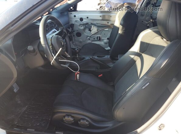 JN1BZ4BH3RM363202 2024 NISSAN Z White Widok wnętrza z przodu