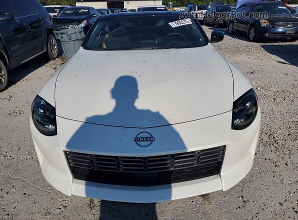 JN1BZ4BH3RM363202 2024 NISSAN Z White Widok z przodu