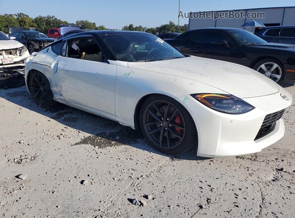 JN1BZ4BH3RM363202 2024 NISSAN Z White Przód prawy