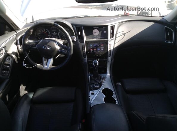 JN1EV7AP7KM542089 2019 INFINITI Q50 Silver Widok deski rozdzielczej