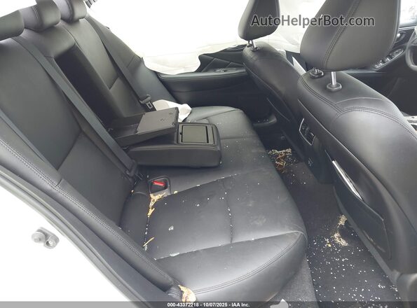 JN1EV7AR4MM750032 2021 INFINITI Q50 White VIN կոդի պիտակի տեսք
