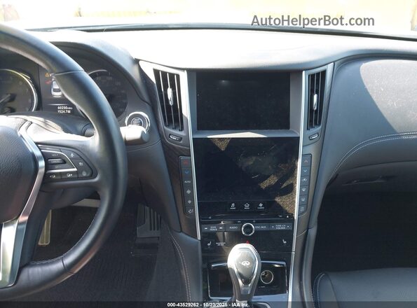 JN1EV7CP0MM703883 2021 INFINITI Q50 Gray Front view