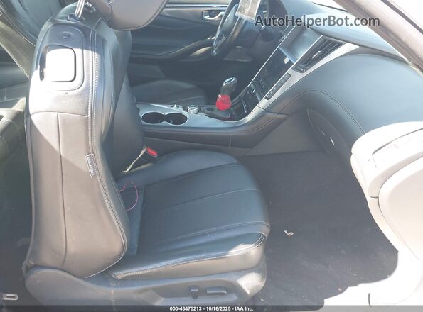 JN1EV7EK9JM340545 2018 INFINITI Q60 White Սալոնի դիմացի տեսք