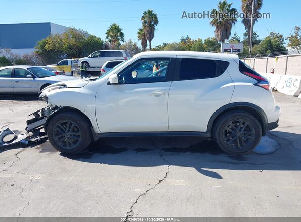 JN8AF5MR7HT705238 2017 NISSAN JUKE White Սալոնի 360 աստիճան տեսք