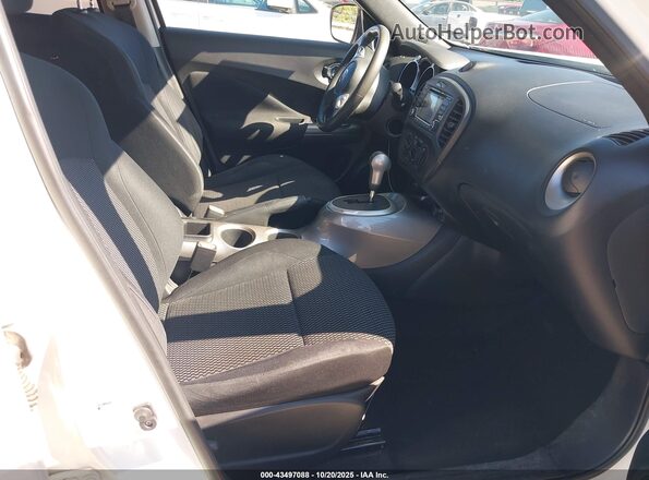 JN8AF5MR7HT705238 2017 NISSAN JUKE White Սալոնի դիմացի տեսք