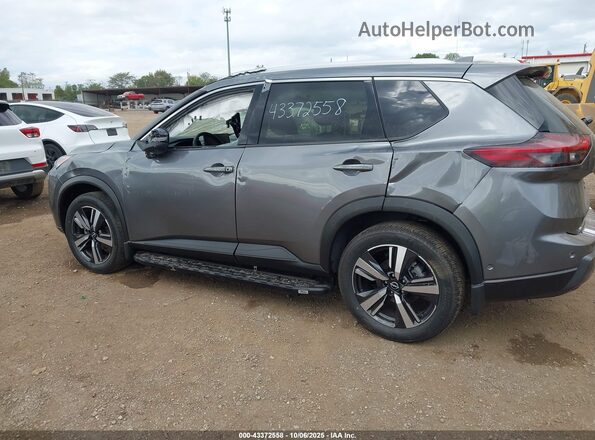 JN8BT3CB6SW429775 2025 NISSAN ROGUE Gray Вид задньої частини салону