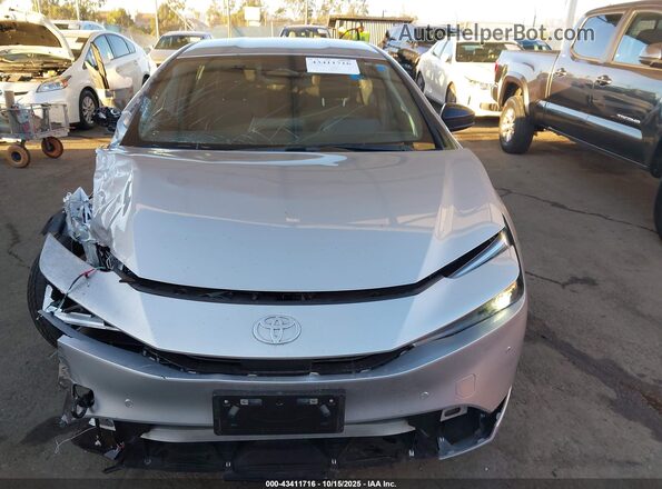 JTDACACU2S3049217 2025 TOYOTA PRIUS PLUG-IN HYBRID Silver Vista interior trasera