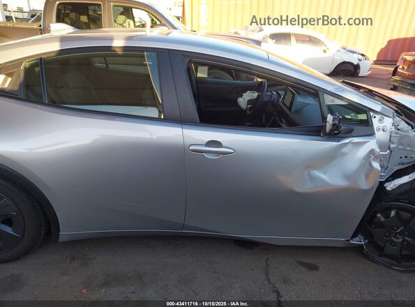 JTDACACU2S3049217 2025 TOYOTA PRIUS PLUG-IN HYBRID Silver Vista interior de 360 grados