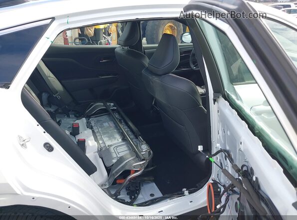 JTDAFAAF4T3014692 2026 TOYOTA CROWN White Вид наклейки з VIN-кодом