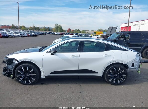 JTDAFAAF4T3014692 2026 TOYOTA CROWN White 