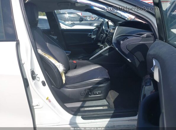 JTDBVRBD1HA001565 2017 TOYOTA MIRAI White Vista interior delantera