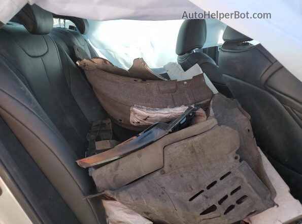 JTDBVRBD5JA005477 2018 TOYOTA MIRAI Silver Вид задніх сидінь
