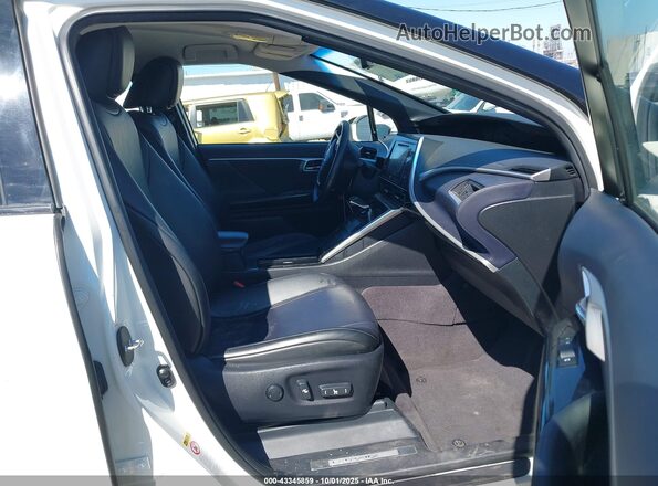 JTDBVRBD6HA001593 2017 TOYOTA MIRAI White Սալոնի դիմացի տեսք