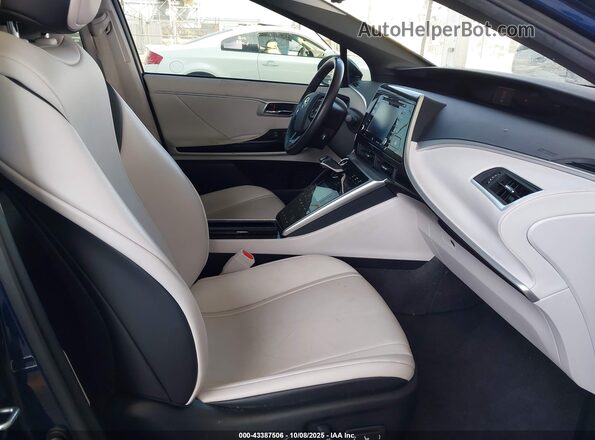 JTDBVRBD7LA008254 2020 TOYOTA MIRAI Blue Вид салону спереду