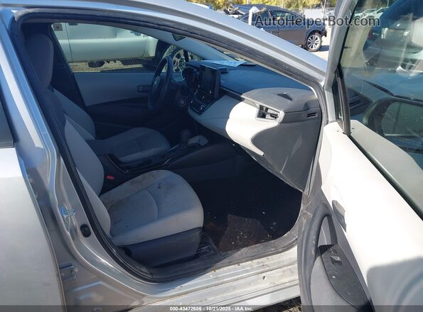 JTDDPMAE5NJ200081 2022 TOYOTA LL Серебряный Вид салона спереди