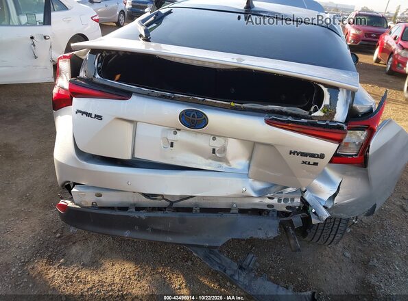 JTDKAMFU2N3168994 2022 TOYOTA PRIUS Серебряный Вид спереди