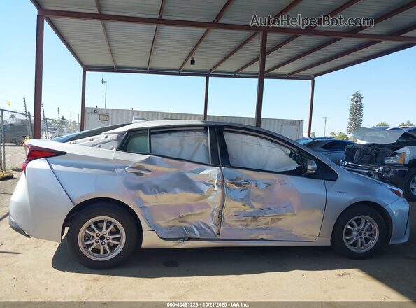 JTDKAMFUXN3178835 2022 TOYOTA PRIUS Silver Rear interior view