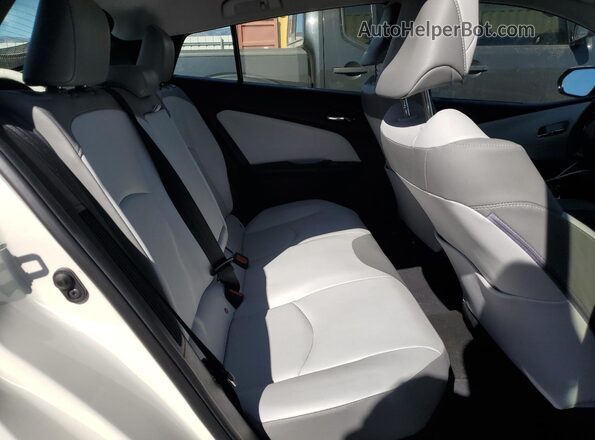 JTDKARFP2L3131738 2020 TOYOTA LE White Rear seats view