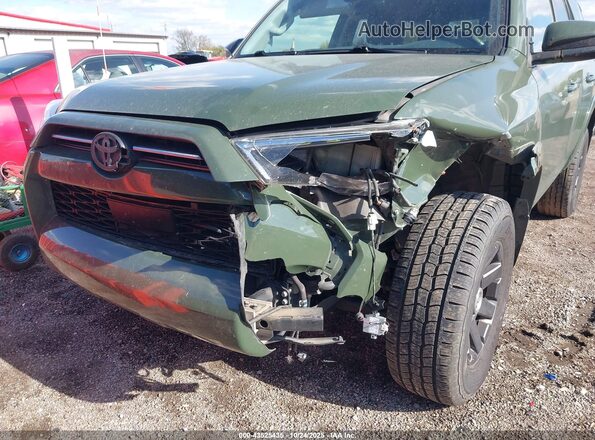 JTEBU5JR9M5862337 2021 TOYOTA 4RUNNER Green Widok z przodu