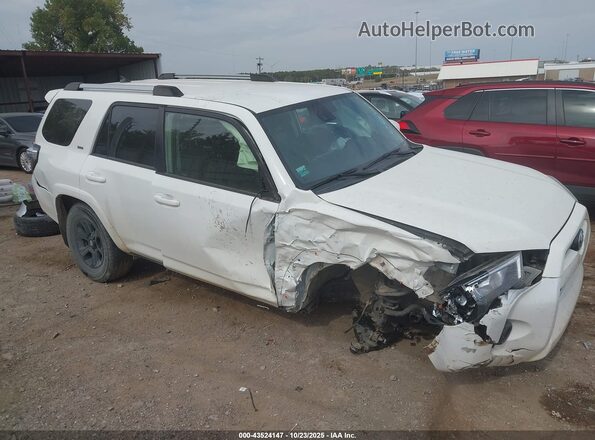JTEEU5JR0N5267018 2022 TOYOTA 4RUNNER White Widok wnętrza 360 stopni