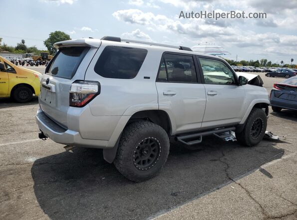 JTEEU5JR3N5273184 2022 TOYOTA 4RUNNER Silver Задня права чверть