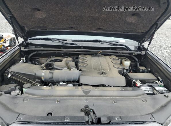 JTEFU5JR0N5263748 2022 TOYOTA 4RUNNER Серый Вид подкапотного пространства