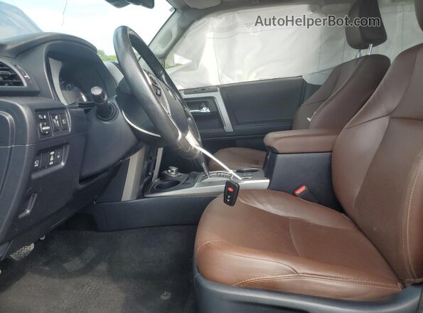 JTEKU5JR0P6110959 2023 TOYOTA LIMITED Blue წინა სალონის ხედი