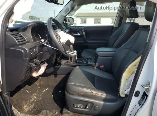 JTELU5JR6R6265393 2024 TOYOTA 4RUNNER White Սալոնի դիմացի տեսք