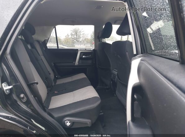 JTEMU5JRXN6033099 2022 TOYOTA 4RUNNER Черный Вид наклейки с VIN-кодом