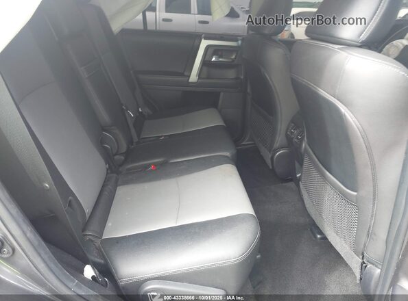 JTENU5JR2M5871930 2021 TOYOTA 4RUNNER Gray VIN კოდის სტიკერის ხედი