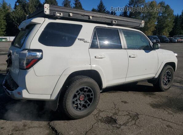 JTERU5JR0R6275993 2024 TOYOTA 4RUNNER White Rear right