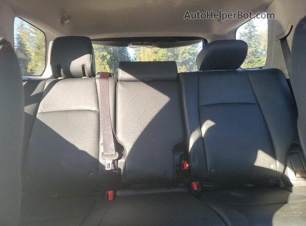 JTERU5JR0R6275993 2024 TOYOTA 4RUNNER White Rear seats view