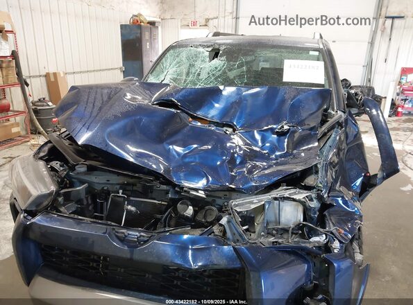 JTERU5JR1R6229136 2024 TOYOTA 4RUNNER Blue წინა ხედი