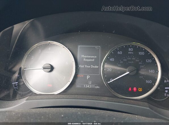 JTHBA1D22H5048295 2017 LEXUS IS 200T White Widok tylnych siedzeń