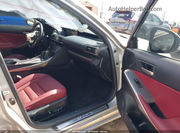 JTHBA1D22J5069508 2018 LEXUS IS 300 Silver წინა სალონის ხედი