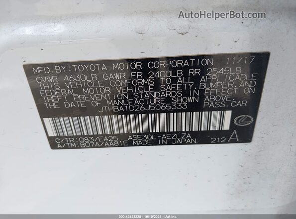JTHBA1D26J5065333 2018 LEXUS IS 300 Белый Вид подкапотного пространства