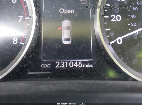 JTHBA1D29G5011369 2016 LEXUS IS 200T Черный 