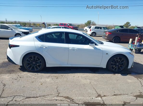 JTHBA1D29S5134758 2025 LEXUS IS 300 White Սալոնի հետևի տեսք