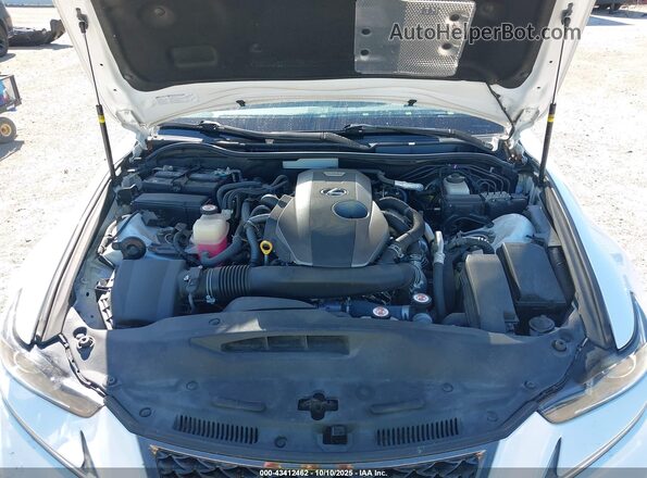 JTHBA1D2XJ5068008 2018 LEXUS IS 300 White Հետևի տեսք